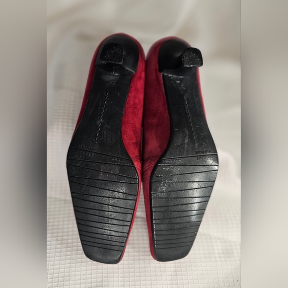 *EUC* Stuart Weitzman Suede Shoes - Picture 9 of 9